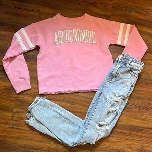 ⭐️3/$15 💓Abercrombie Kids cropped sweatshirt💓
